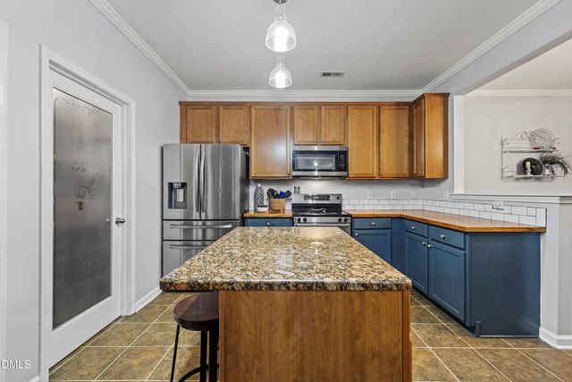 218 River Hills Drive, Clayton, NC 27527