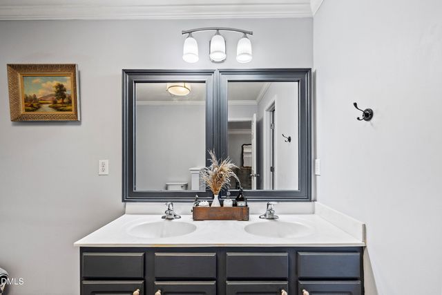 218 River Hills Drive, Clayton, NC 27527