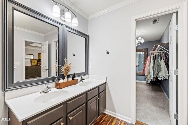 218 River Hills Drive, Clayton, NC 27527