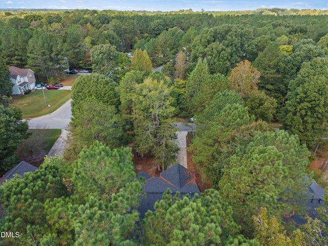 218 River Hills Drive, Clayton, NC 27527