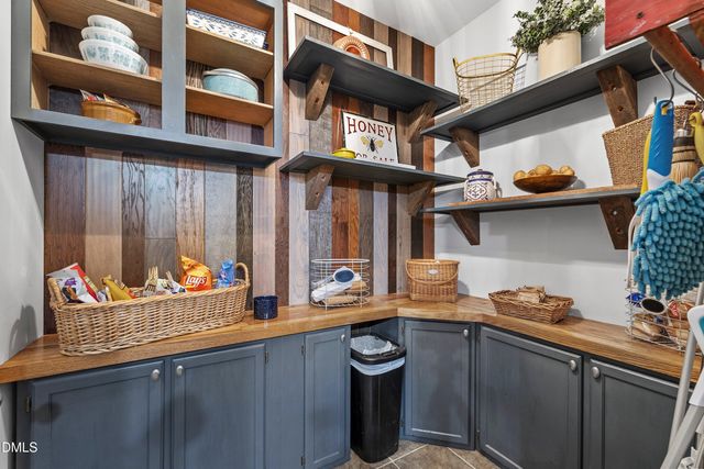 218 River Hills Drive, Clayton, NC 27527