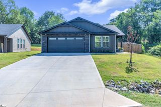 273 Lexington Street, Chesnee, SC 29323