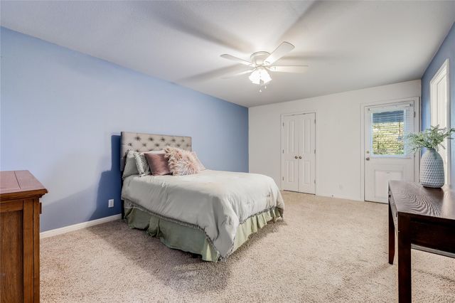 105 Comanche PT, Point Venture, TX 78645