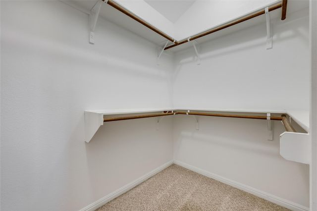 105 Comanche PT, Point Venture, TX 78645