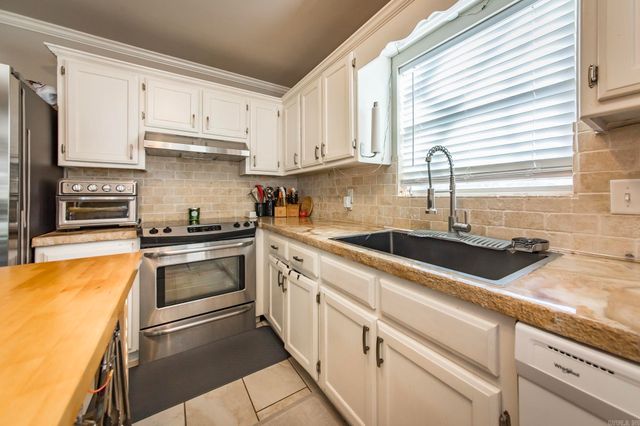 1069 Highland Blvd, Cabot, AR 72023