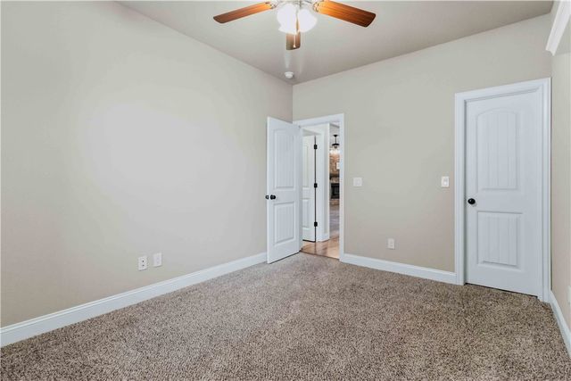 5702 W Red Maple Drive, Rogers, AR 72758