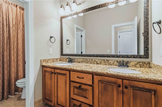 5702 W Red Maple Drive, Rogers, AR 72758