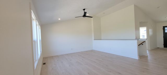 4873 Duttonvale Drive Se 7, Caledonia Twp, MI 49316