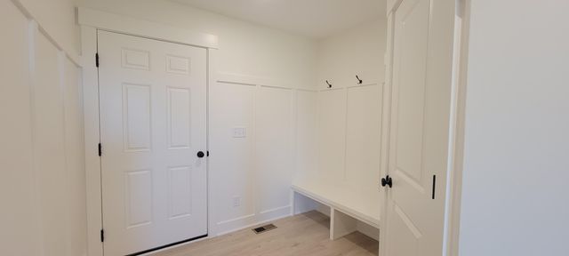 4873 Duttonvale Drive Se 7, Caledonia Twp, MI 49316