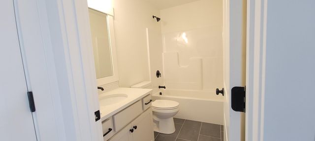 4873 Duttonvale Drive Se 7, Caledonia Twp, MI 49316