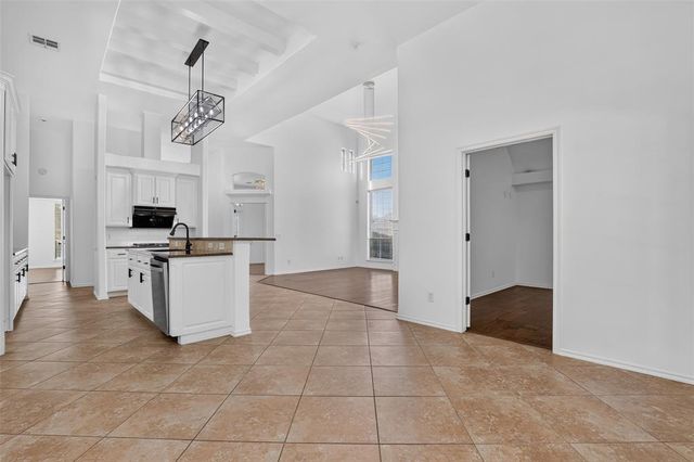 19504 Chestermere Circle, Edmond, OK 73012