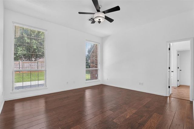 19504 Chestermere Circle, Edmond, OK 73012