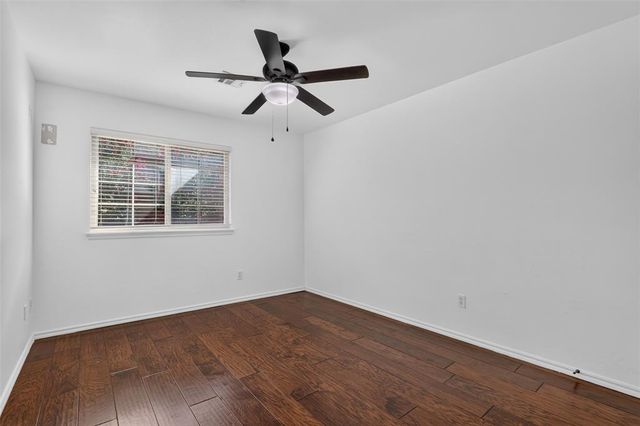 19504 Chestermere Circle, Edmond, OK 73012