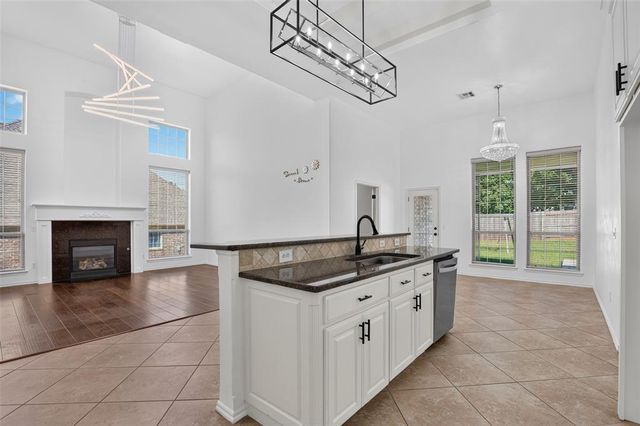 19504 Chestermere Circle, Edmond, OK 73012