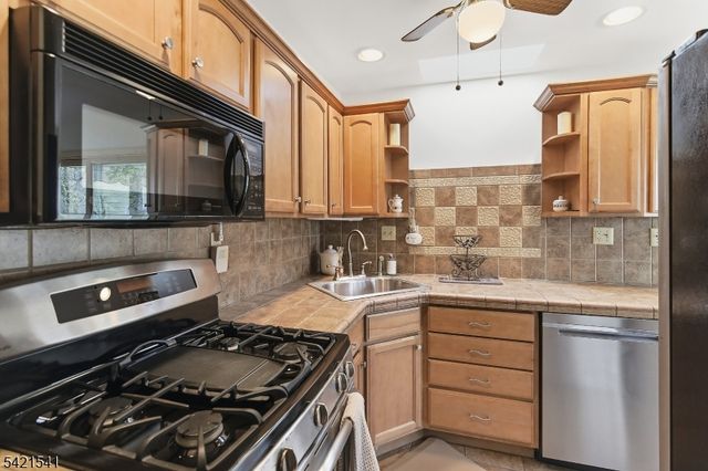 15 Roger Norton Pl, Cranford Twp., NJ 07016