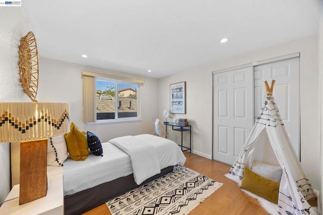 2000 Miramar Ave, Castro Valley, CA 94578