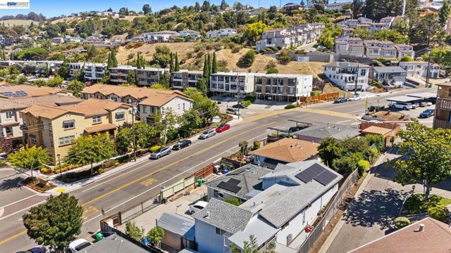 2000 Miramar Ave, Castro Valley, CA 94578