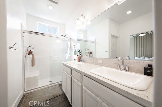 9612 Cobble Creek Drive, Shafter, CA 93263