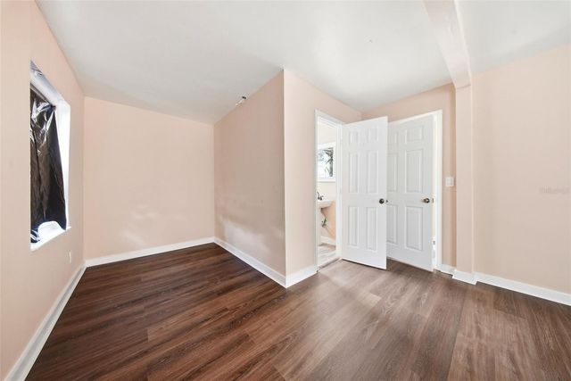 514 E MORGAN STREET, Tarpon Springs, FL 34689