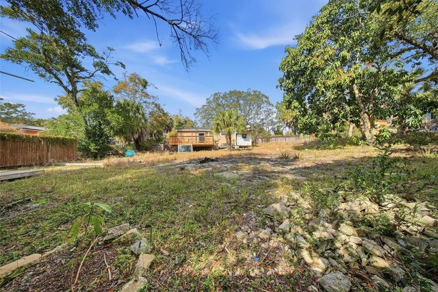 514 E MORGAN STREET, Tarpon Springs, FL 34689