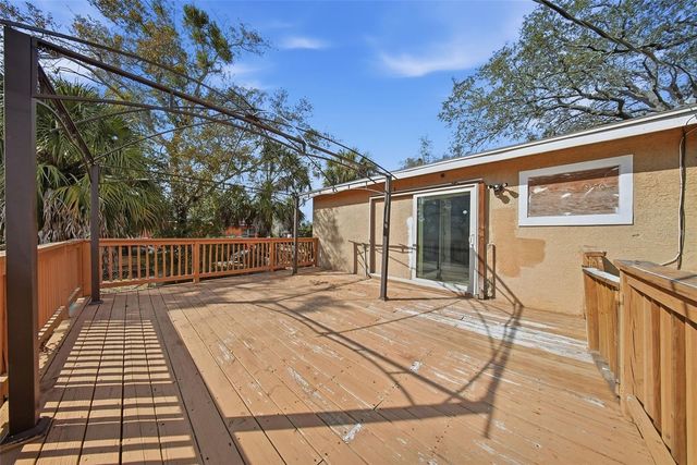 514 E MORGAN STREET, Tarpon Springs, FL 34689