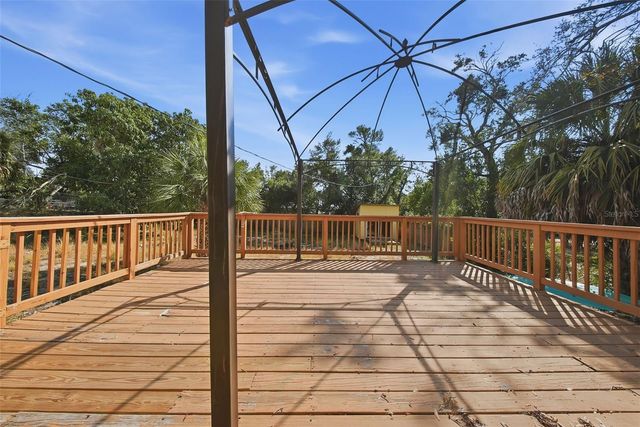 514 E MORGAN STREET, Tarpon Springs, FL 34689