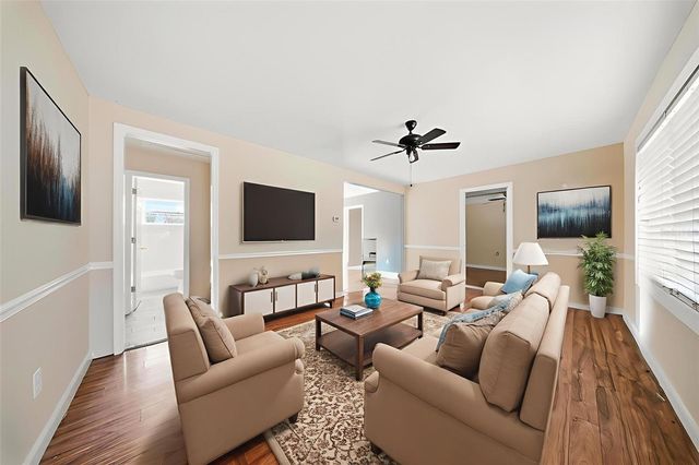 514 E MORGAN STREET, Tarpon Springs, FL 34689