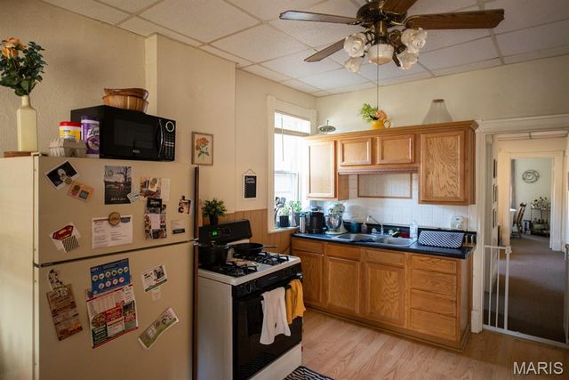 4926 Murdoch Avenue, St Louis, MO 63109