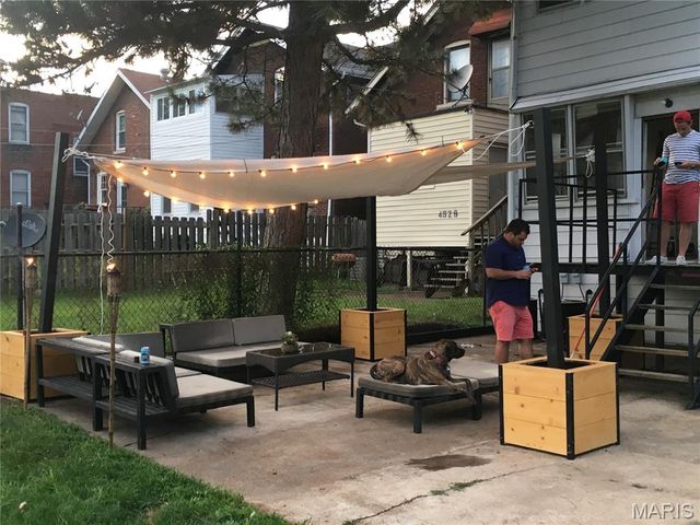 4926 Murdoch Avenue, St Louis, MO 63109