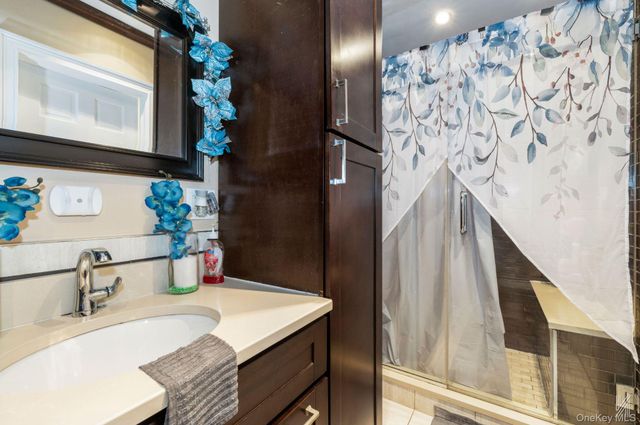 1842 Norman Street, Ridgewood, NY 11385