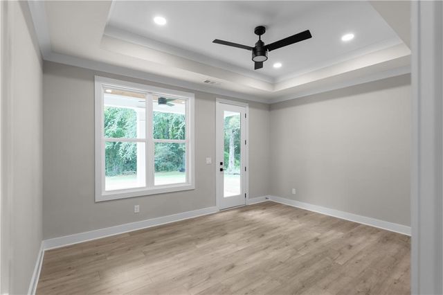 1728 Pucketts Drive, Lilburn, GA 30047