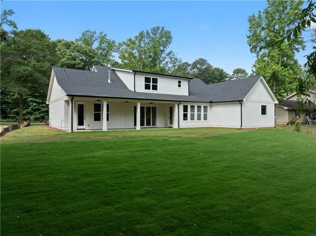 1728 Pucketts Drive, Lilburn, GA 30047