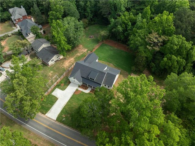 1728 Pucketts Drive, Lilburn, GA 30047
