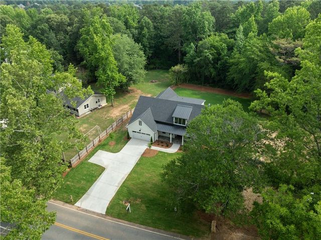 1728 Pucketts Drive, Lilburn, GA 30047