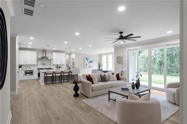 1728 Pucketts Drive, Lilburn, GA 30047