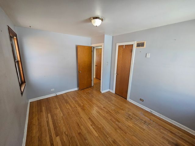 902 Jeannette Street, Des Plaines, IL 60016