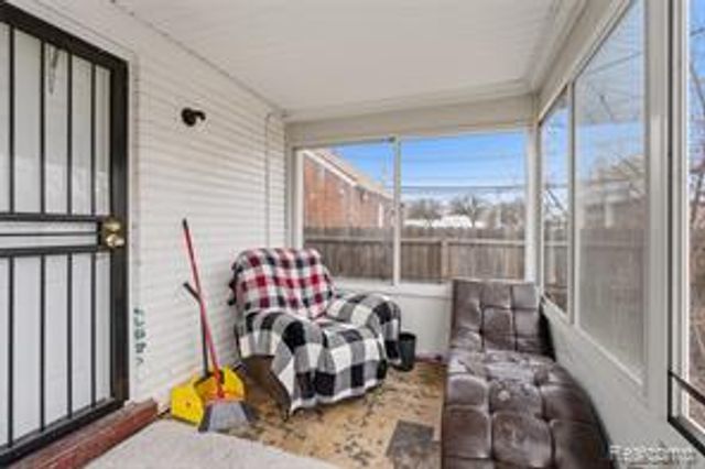 20522 Tracey Street, Detroit, MI 48235