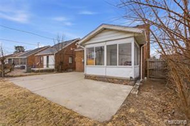 20522 Tracey Street, Detroit, MI 48235