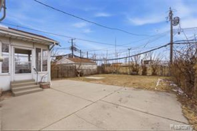 20522 Tracey Street, Detroit, MI 48235