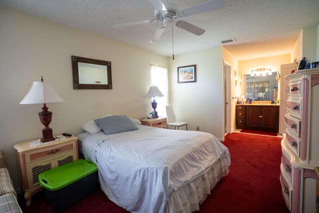 6121 Rainbow Circle, Greenacres, FL 33463