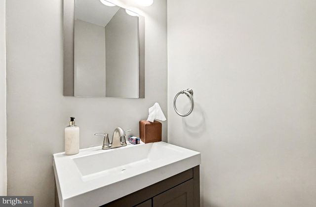 131 DARRINGTON ST SW, Washington, DC 20032