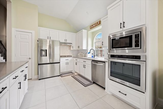 9105 Hawley Drive, Fort Worth, TX 76244