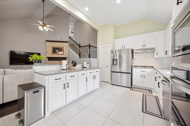 9105 Hawley Drive, Fort Worth, TX 76244