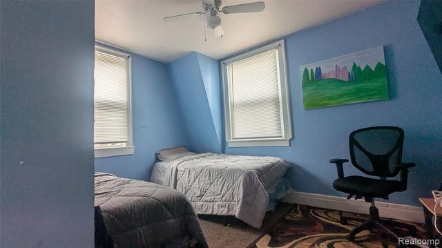 100 Oliver Street, Pontiac, MI 48342