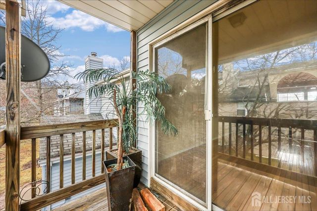 54 Tanglewood Court, South Brunswick, NJ 08852