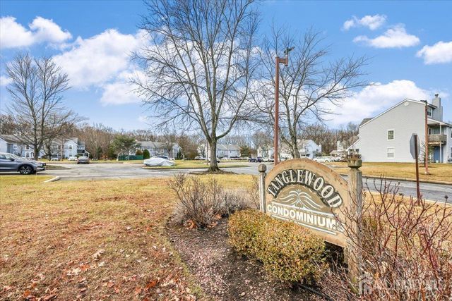 54 Tanglewood Court, South Brunswick, NJ 08852