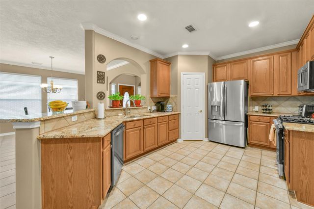 2310 Messina Drive, Pearland, TX 77581