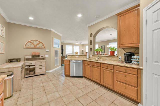 2310 Messina Drive, Pearland, TX 77581