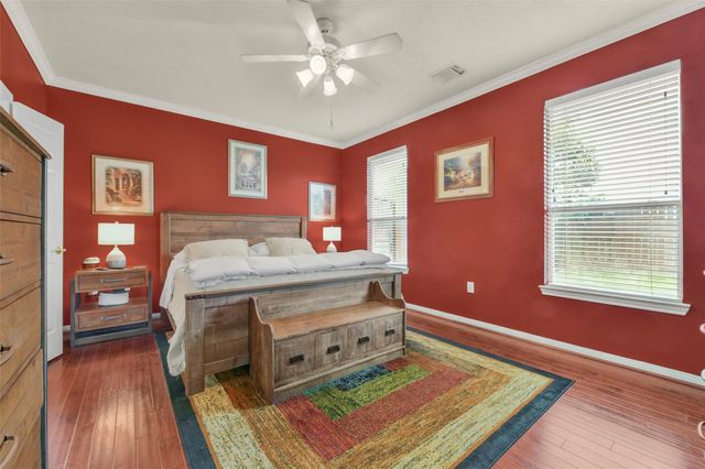 2310 Messina Drive, Pearland, TX 77581