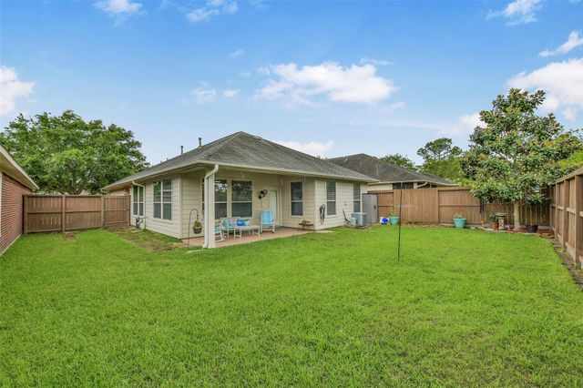 2310 Messina Drive, Pearland, TX 77581
